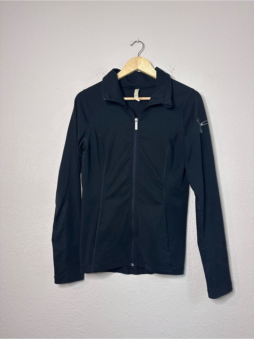 Under Armour Black Full-Zip Jacket Size Medium